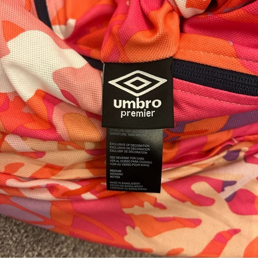 Umbro details functional style